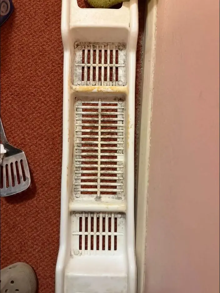 Bathroom step before detailed cleaning